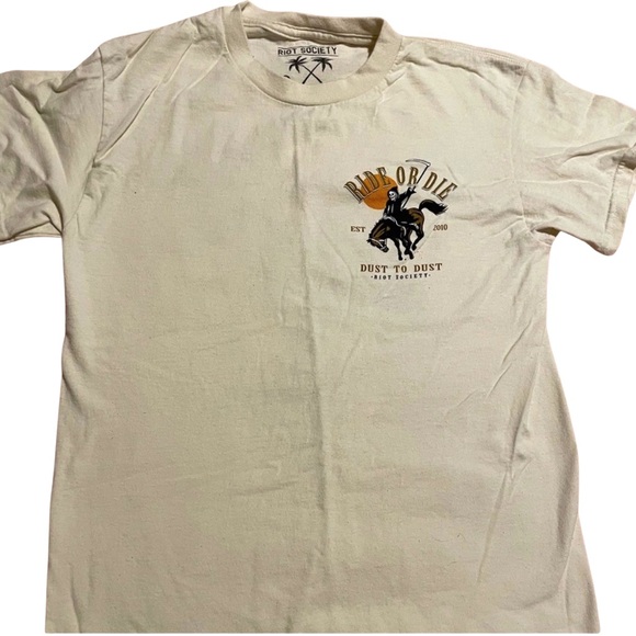 ZUMIEZ NWOT Riot Society ‘Ride or Die’ Graphic Tee - Picture 2 of 4
